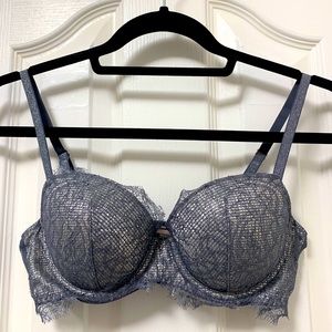 Victoria’s Secret bra 34C